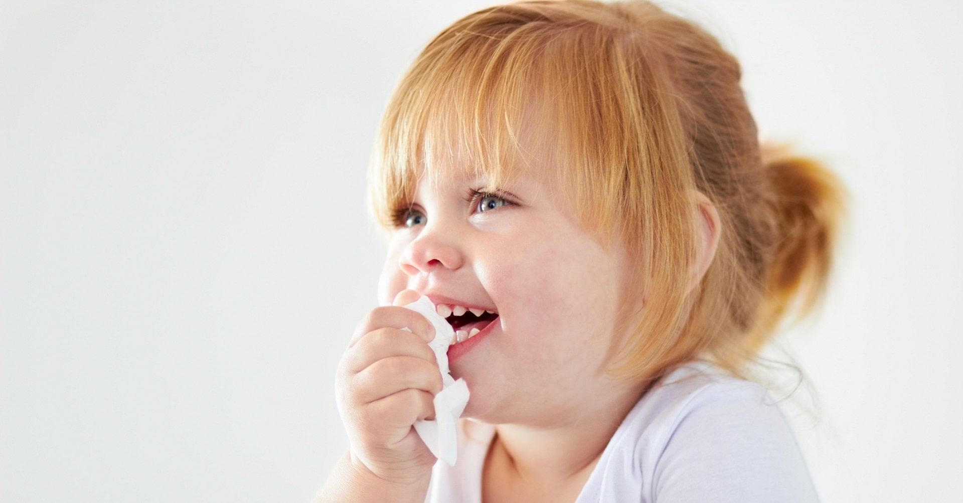 girl-with-with-tissue