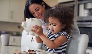 Parents teaching kids about money