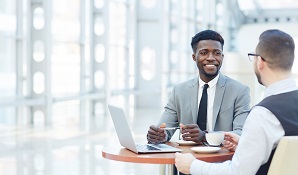 Discussion between woman and her broker
